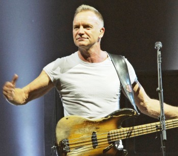 LIVE: Sting umí zaujmout uši, na oči kašle